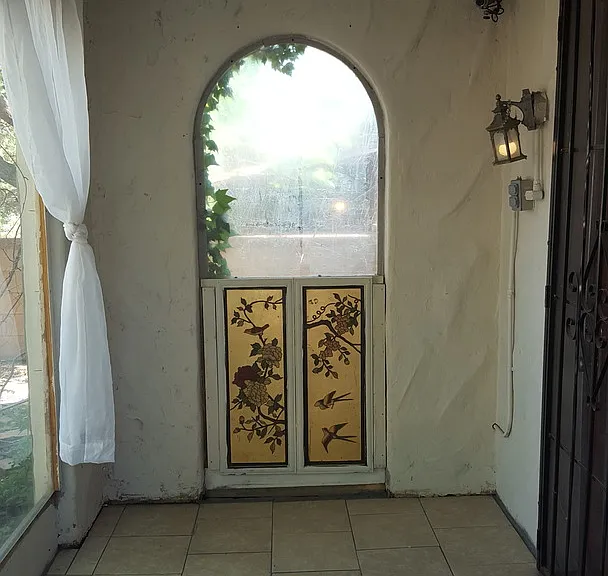 138 Girard Blvd NE — Photo 3