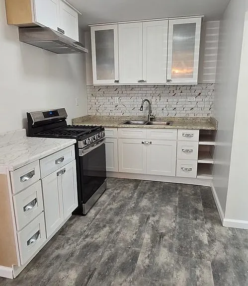 2041 Darby St #1-3 — Photo 4