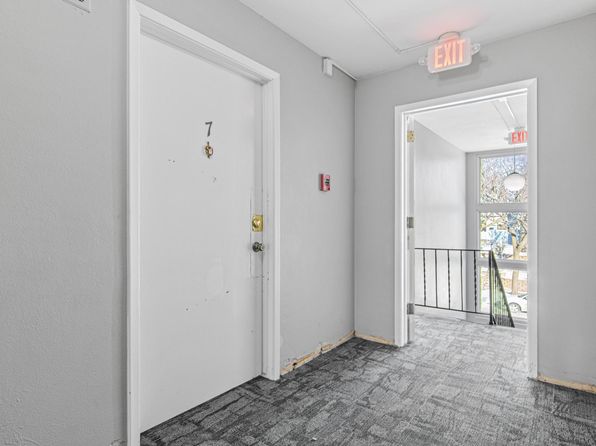 1086 York Ave APT 2