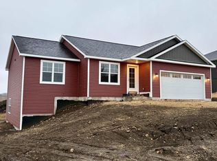 309 Prairie Hills Drive, Dodgeville, WI