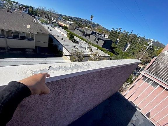 2nd image of 829 N Fuller Ave #7