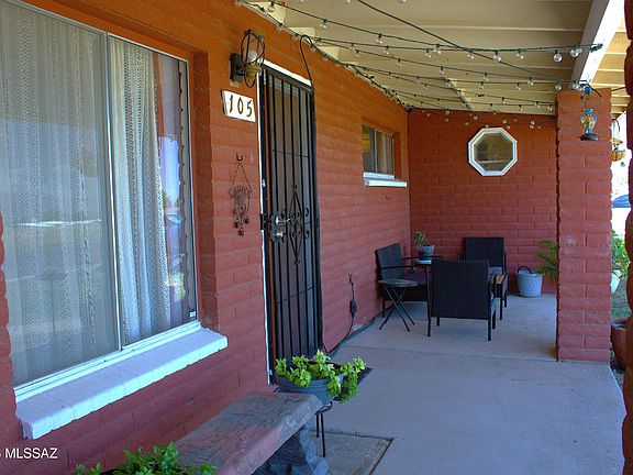 2nd image of 105 W Main St