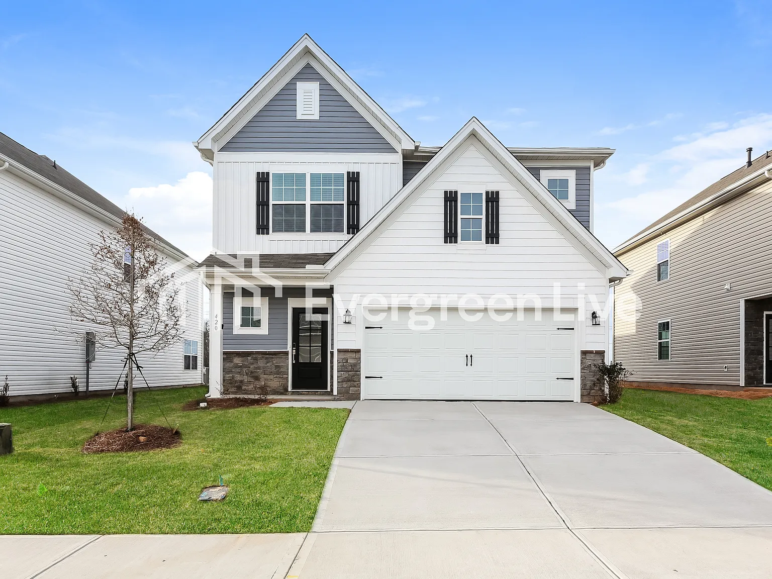 4 bed, 2.5 bath, 2158 sqft, $1,770 — Photo 2