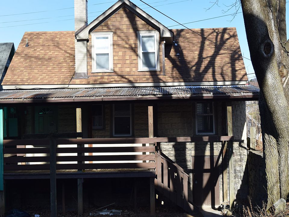 View of "front" of house from the High Street yard side of property.