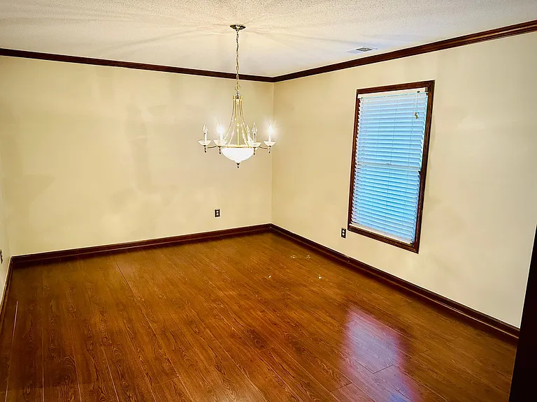 578 Winford Dr — Photo 12