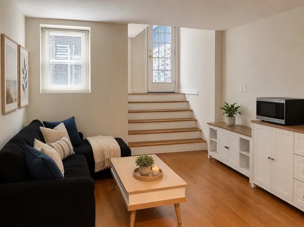 28 Phillips St, Boston, MA