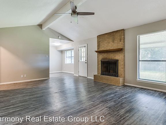 5th image of 525 Chisholm Valley Dr