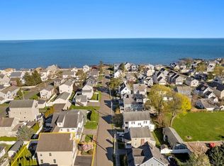 16 Clinton St, Milford, CT 06460