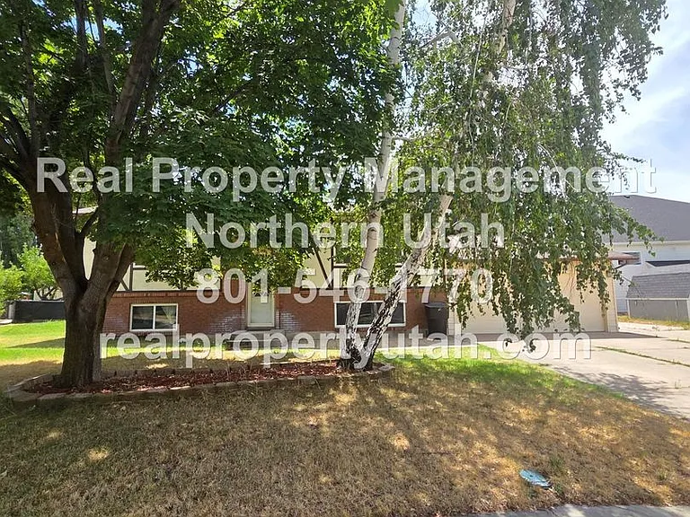 651 W 1060 N — Photo 2