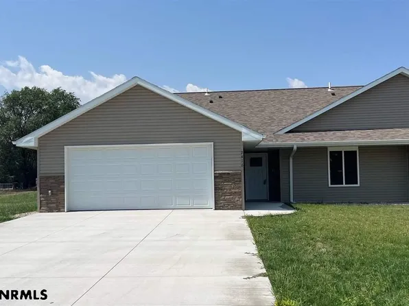 2416 Circle Dr, Scottsbluff, NE 69361