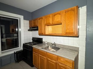 810 Broadway Ave #102, Newark, NJ 07104