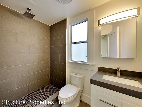 4th image of 2430 Lake St APT 2