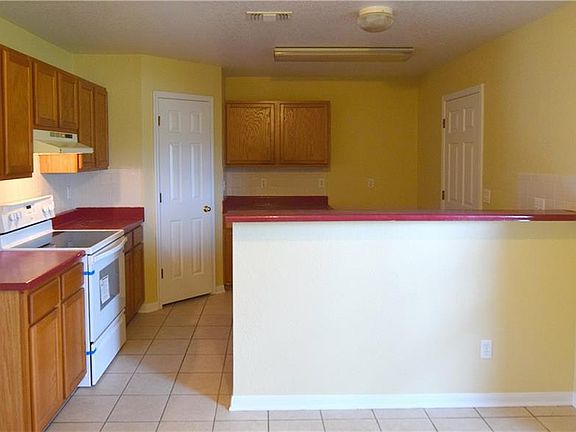4th image of 507 Omar Dr