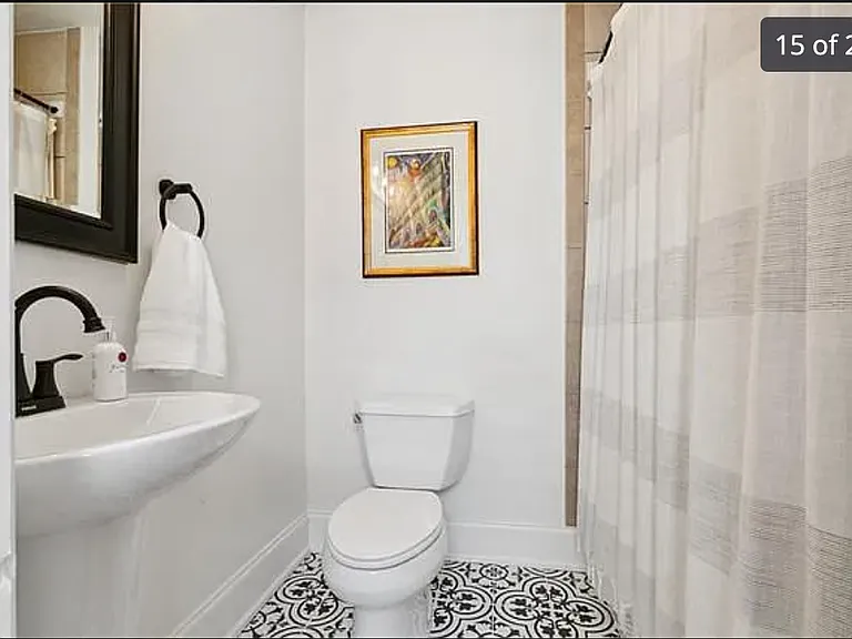 second bathroom, has a tub