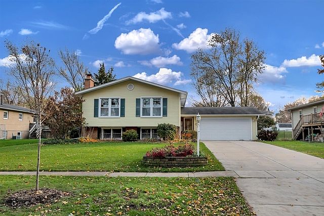 1st image of 737 Claremont Dr