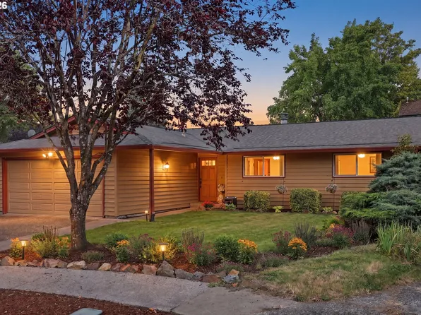 3914 SE Douglass Ct, Troutdale, OR 97060