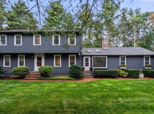 18 W Pine Dr, Walpole, MA 02081
