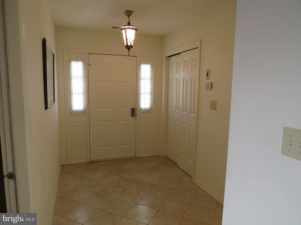 53 Lake View Ter, Columbus, NJ 08022 Zillow