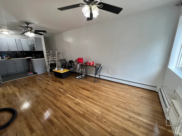 449 Lexington Ave #1 — Photo 4