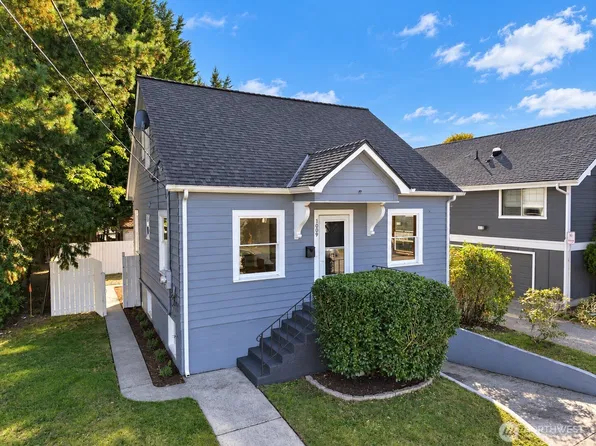 1009 9th Street, Bremerton, WA 98337