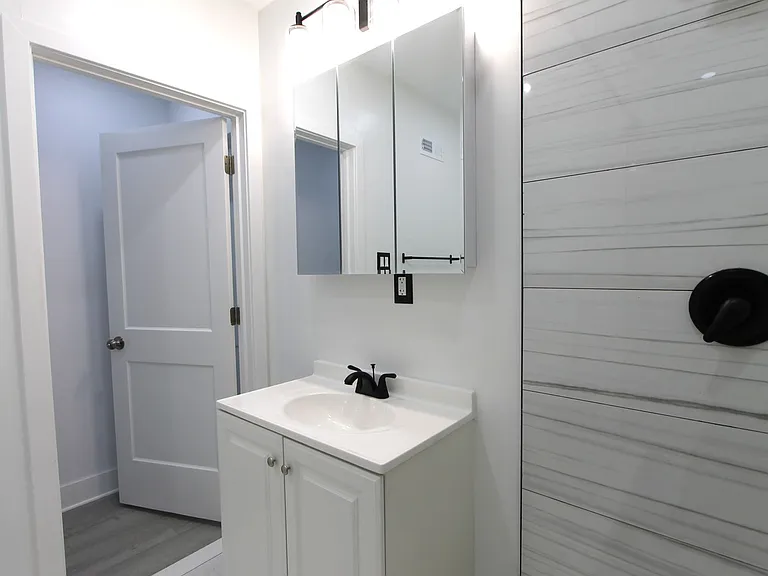 103 E Coulter St — Photo 19