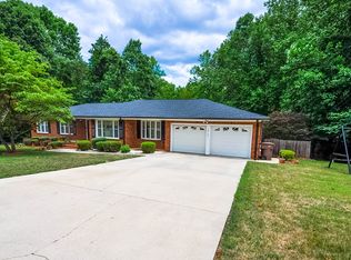 1817 Colony Dr, Kannapolis, NC 28081