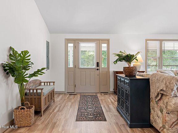 5th image of 5685 Watts Road SW