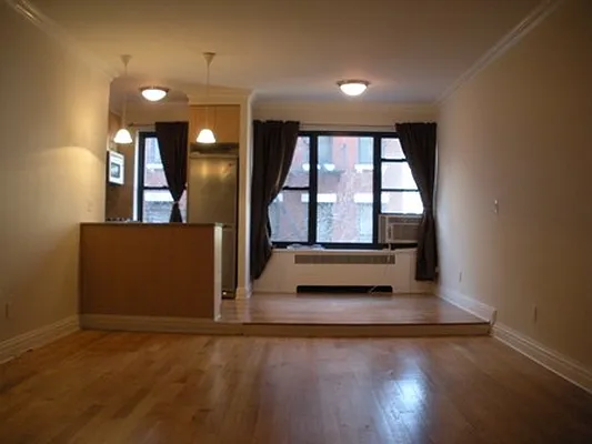 Rented by Stonehenge NYC LLC | media 9