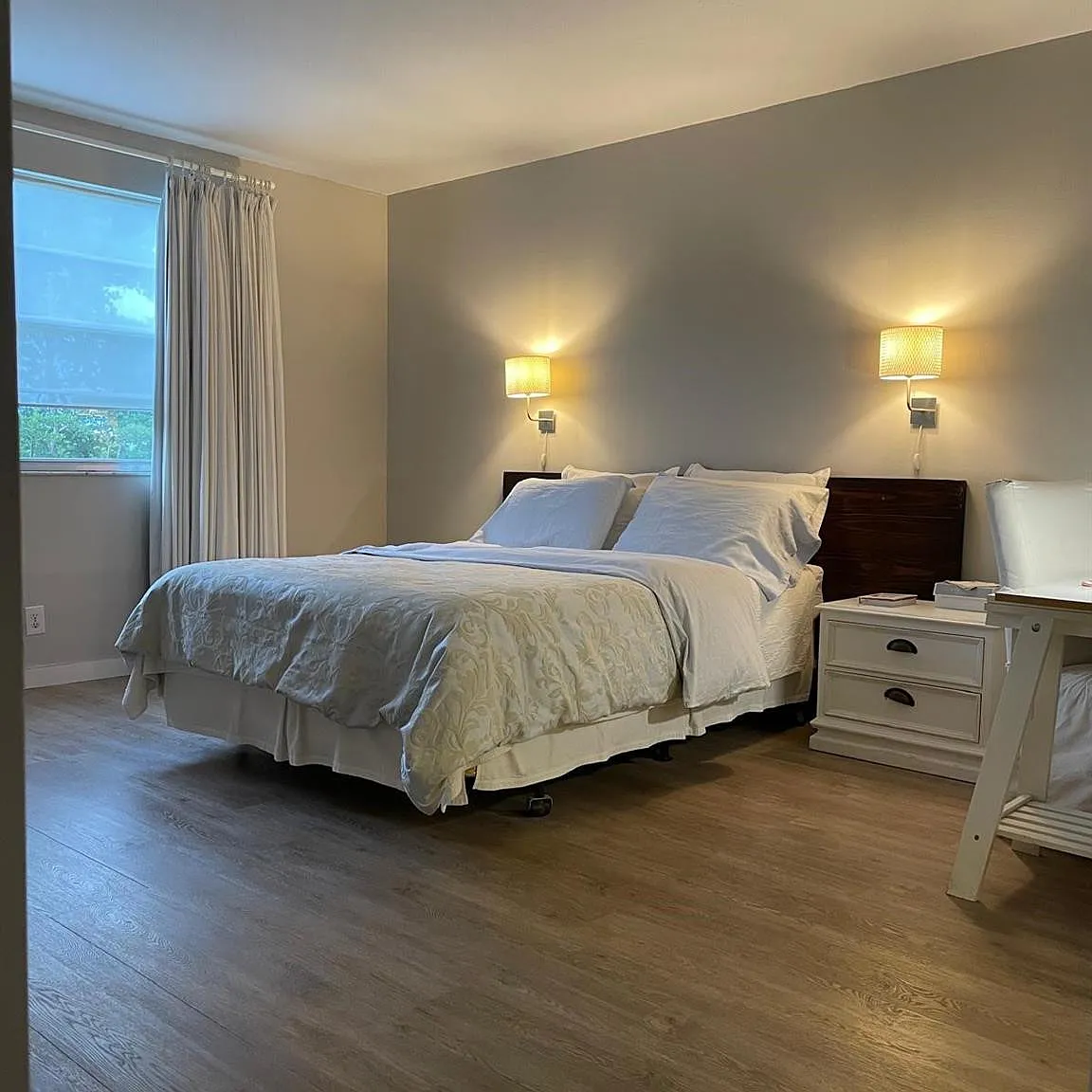 2 bed, 2.0 bath, 1225 sqft, $3,600 — Photo 3