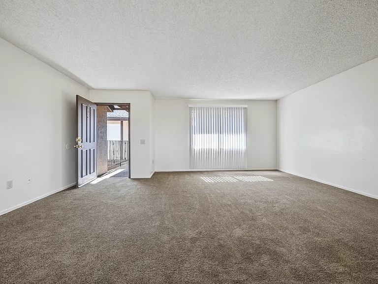 40381 Mayberry Ave — Photo 6