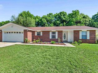 5475 Chantilly Cir, Milton, FL 32583