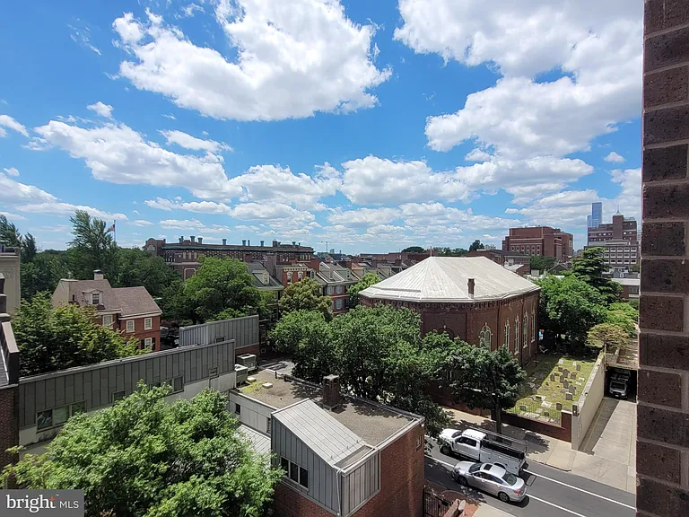 241 S 6th St #608F — Photo 10