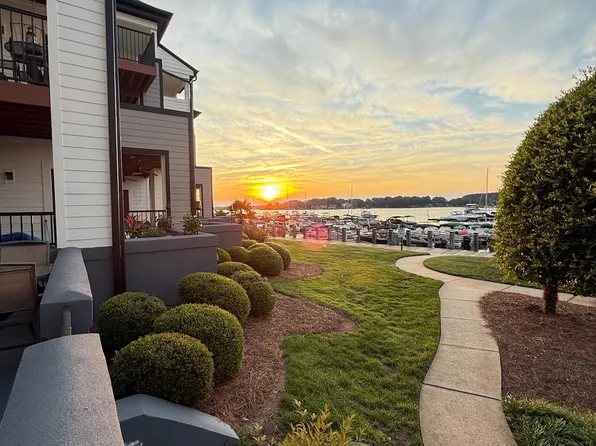 18713 Vineyard Point Ln #18713, Cornelius, NC 28031