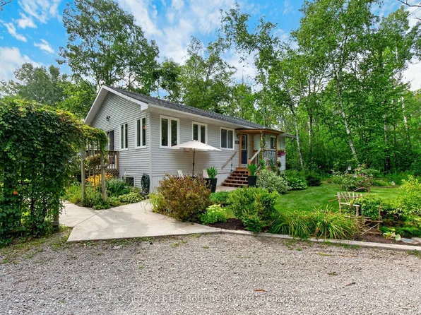 24 Crescent Dr, Tay, ON L0K 2A0