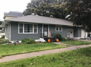 817 N Elm St, Wahoo, NE 68066