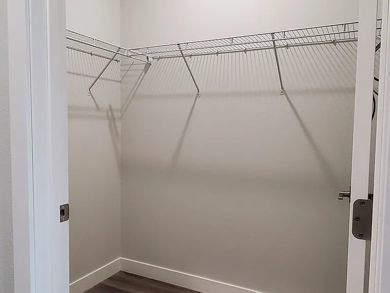 715 Lake Shore Dr NE #104 — Photo 22