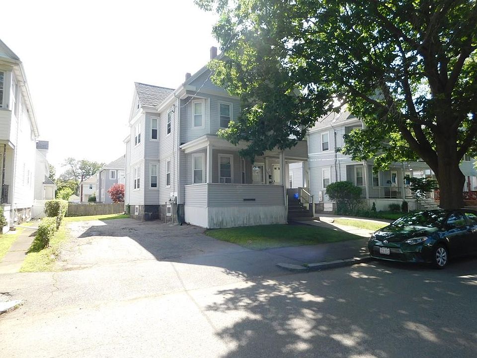 1st image of 163 Safford St #3