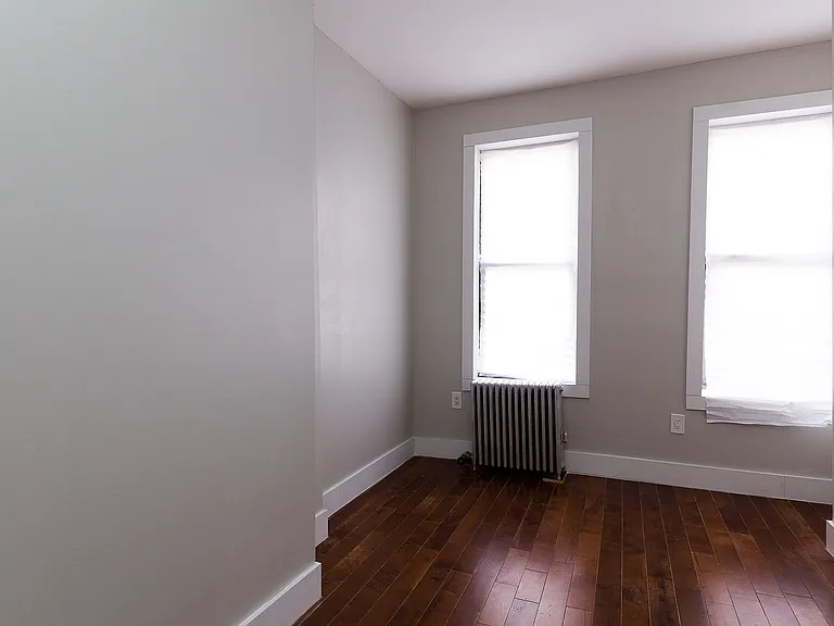 197 Irving Ave #3L — Photo 14