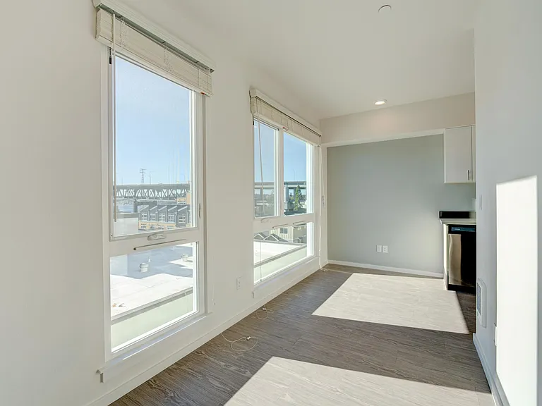 Viola Apartments — Photo 47