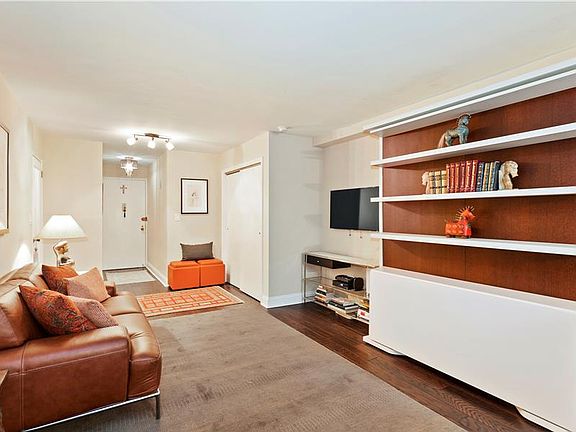 2nd image of 305 E 40th St #11X