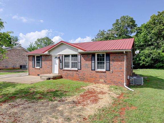 5th image of 109 Bellamy Ct