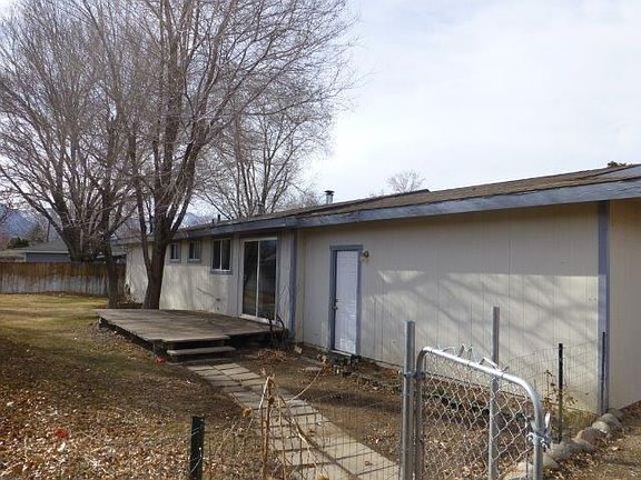 3rd image of 1365 Mountain Ct