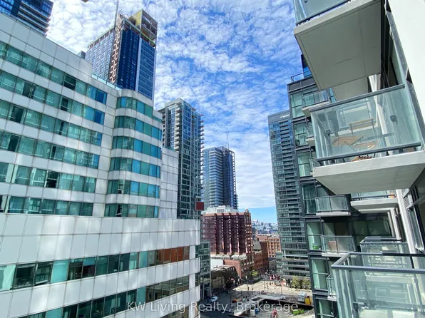 87 Peter St, Toronto, ON