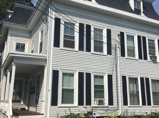 14 Powow St FLOOR 3, Amesbury, MA 01913