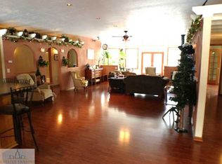 2294 Deep Woods Dr, Eaton Rapids, MI 48827