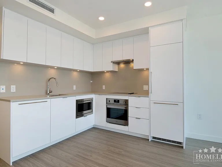 13675 107a Ave #1507 — Photo 7