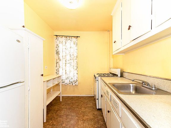 5th image of 3601 Johnson Ave APT 3G