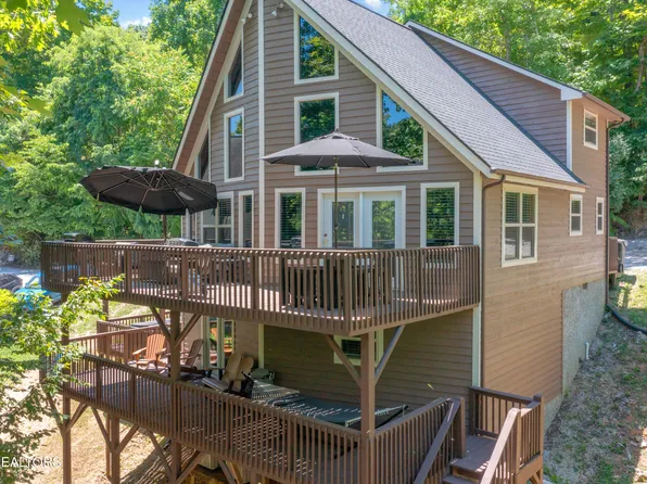 147 Flat Lake Cir, Speedwell, TN 37870