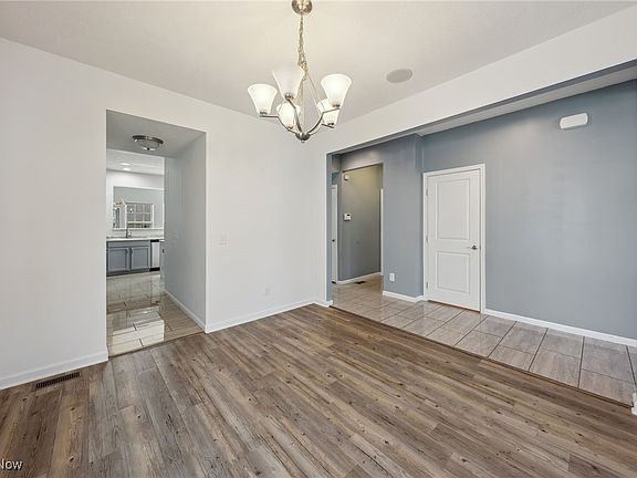 5th image of 6143 Goldenrod Ln