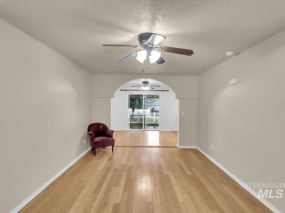 4th image of 8923 W Banjo Dr
